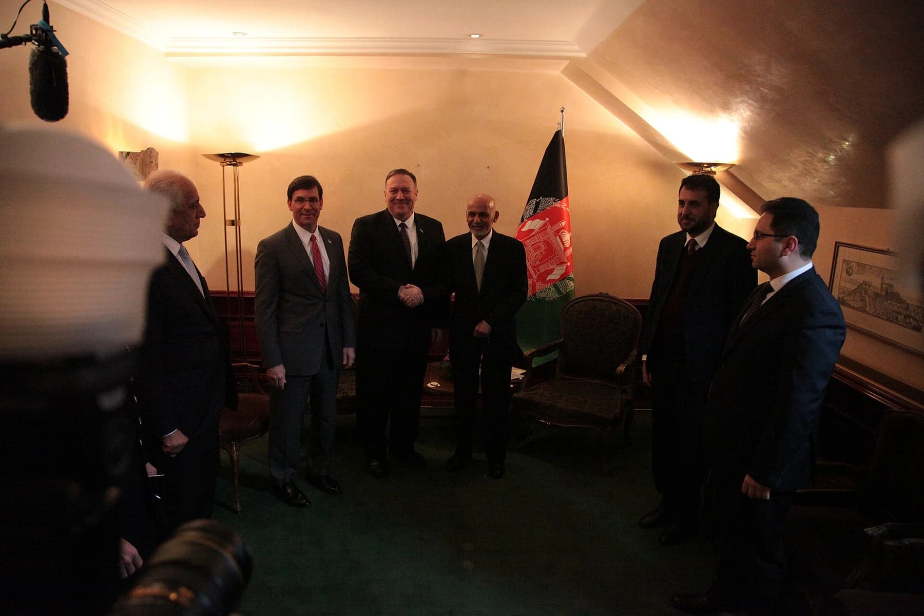 President Ghani meeting US officials during the republic’s final years, 2020
