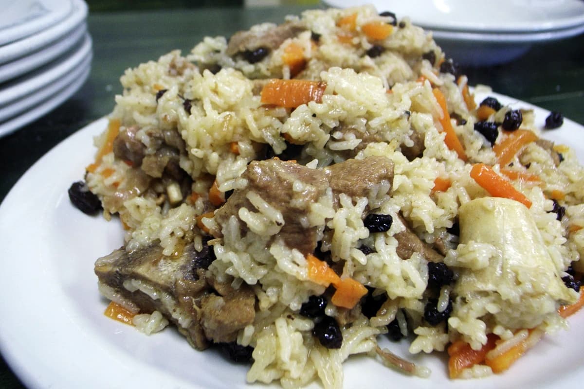 Afghan qabuli palaw served with lamb