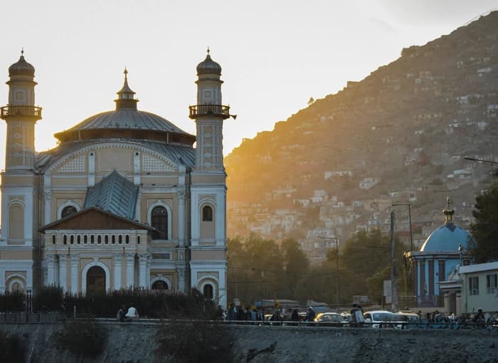 Shah-Do Shamshira Mosque beside the Kabul River