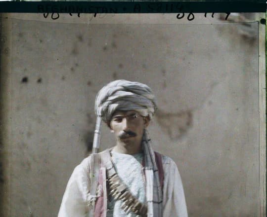 Archival portrait showing traditional male clothing in Kandahar